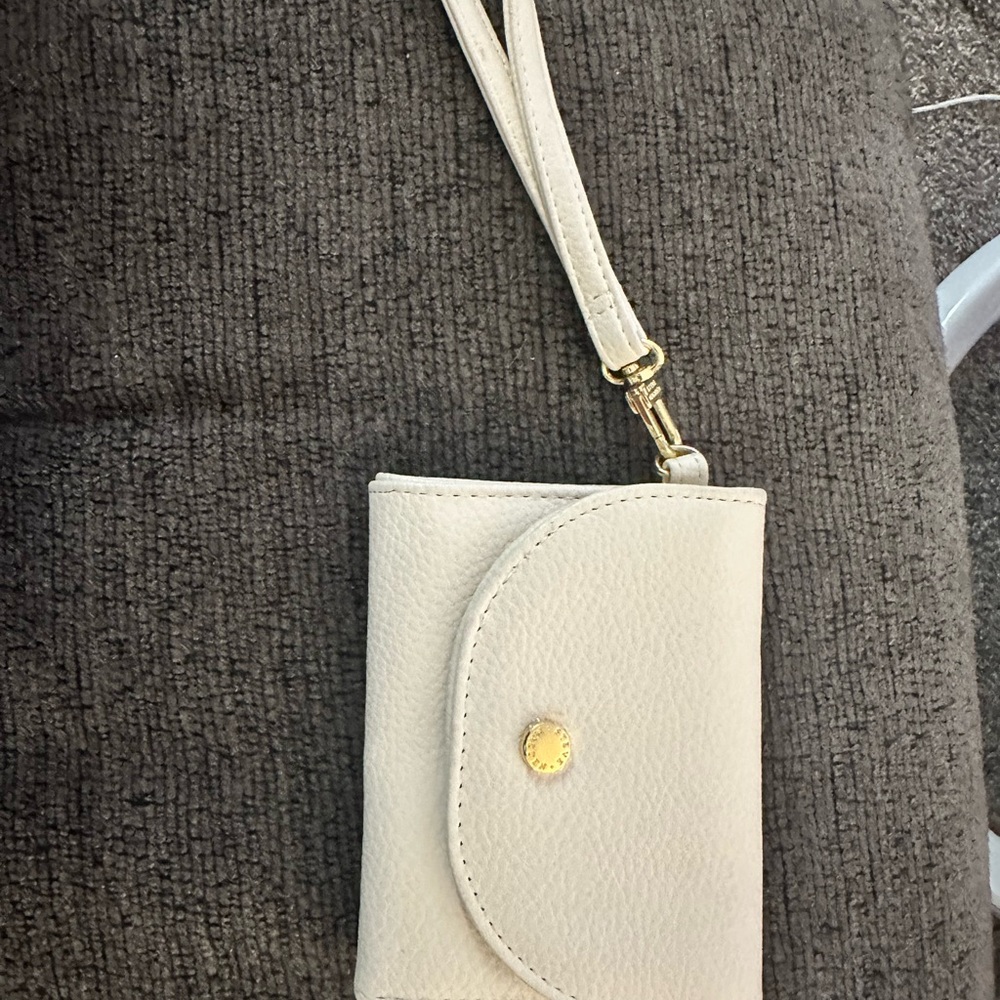 Steve Madden Cream Wristlet Wallet